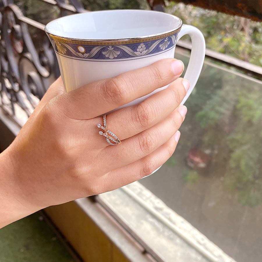 Multi Diamond Crossover Ring